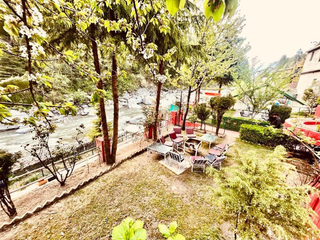Nadi Kinare , Mall Road Manali - A Riverside Resort M 62305-50300 Exterior photo
